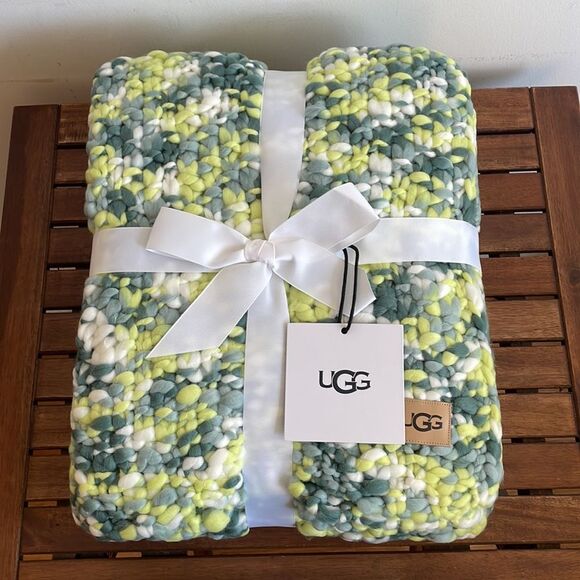 NWT UGG Home Sylvie Throw 50" W x 70" L - Picture 3 of 9